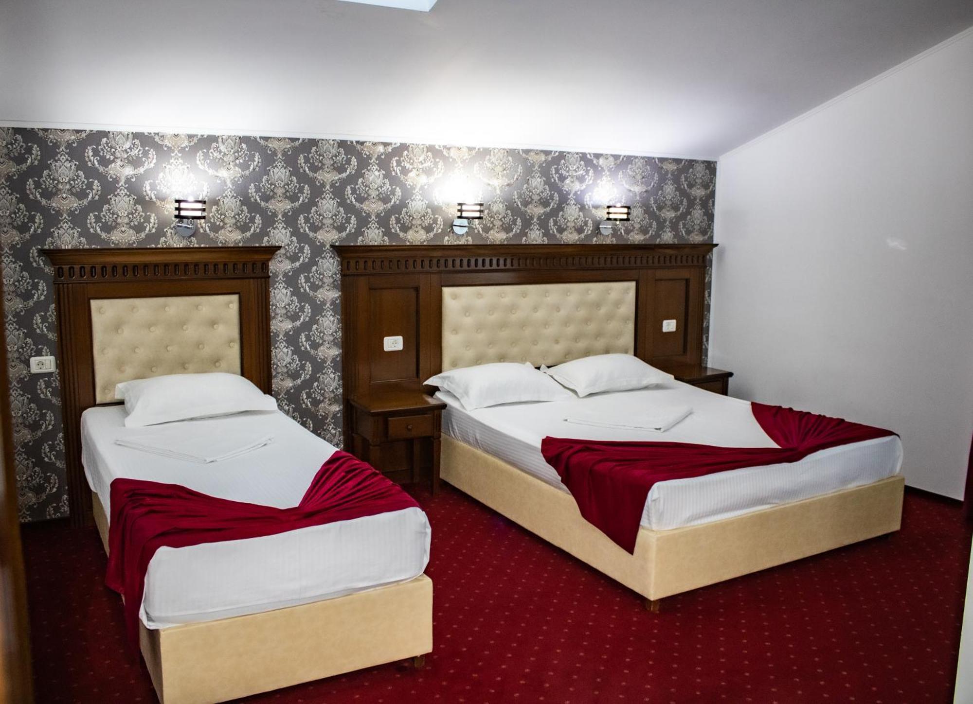 Hotel Rebis Brăila Exteriör bild